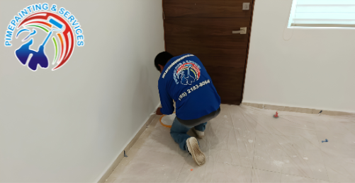 Pintores realizando mantenimiento preventivo en departamento PIMEPAINTING