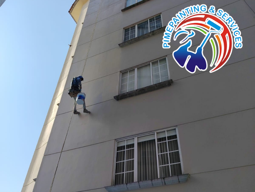 Acondicionamiento y pintado profesional de superficie de yeso